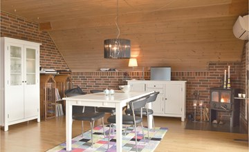 Nice home in Ringkøbing 2