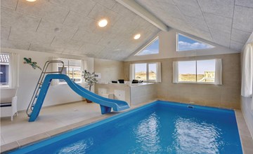 8 bedroom awesome home in Thisted 2