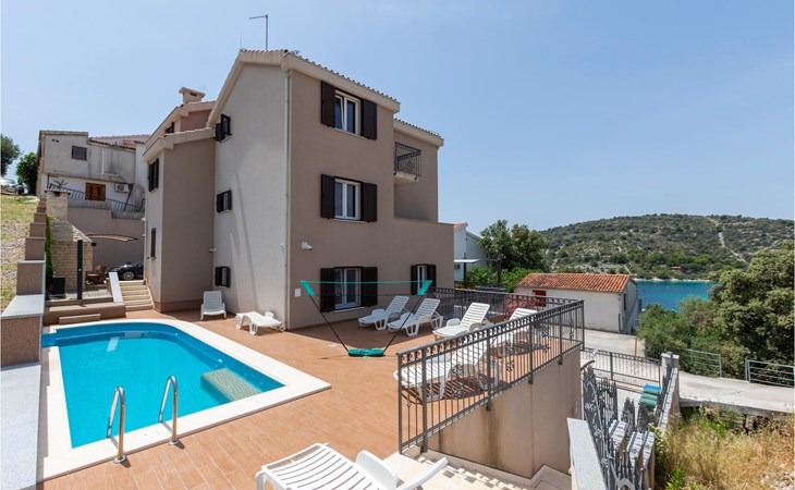 Awesome home in Sevid with WiFi 1