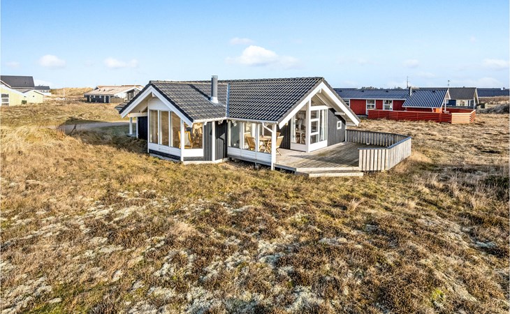 2 bedroom gorgeous home in Hvide Sande 1