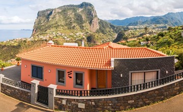 Elegantes Haus in Santana mit Garten und Grill 3