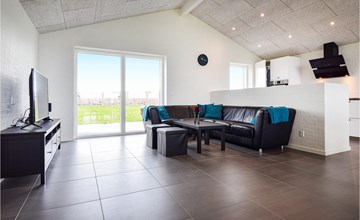 Nice home in Faaborg with kitchen 3