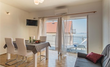 Gorgeous apartment in Senj with kitchen 2