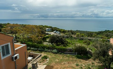 2 bedroom lovely apartment in Veli Losinj 2
