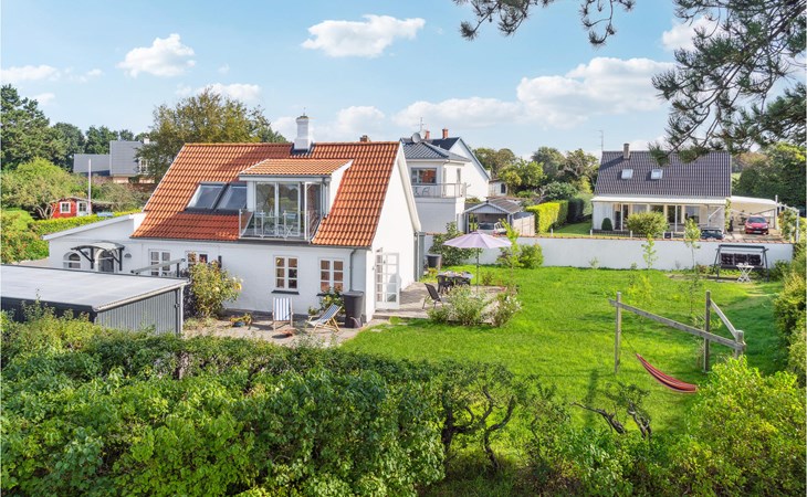 Stunning home in Askeby with kitchen 1
