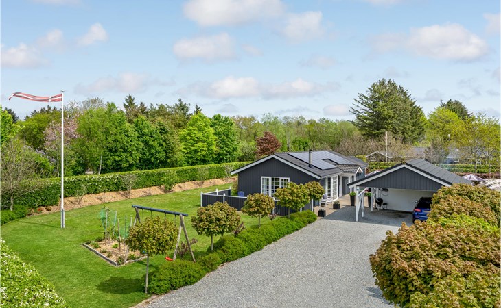 Stunning home in Oksbøl with kitchen 1