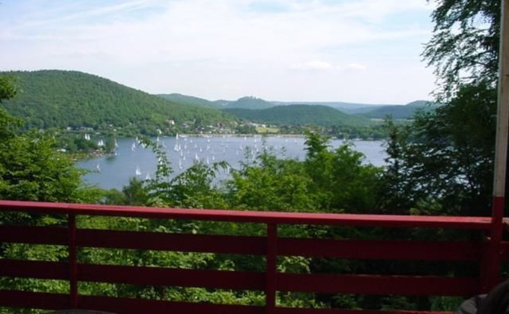 Ederseeblick in Bringhausen am Edersee 1