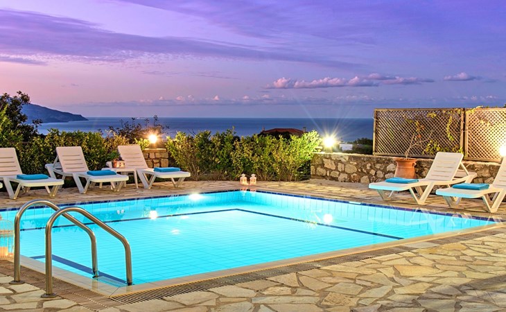 für 10 Personen in Kournas, Kreta (West-Kreta) 1