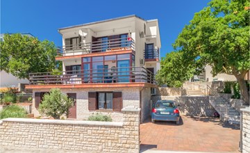 Gorgeous apartment in Novi Vinodolski 2