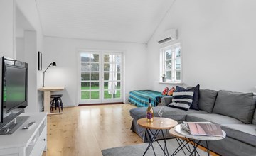 2 bedroom awesome home in Dronningmølle 3