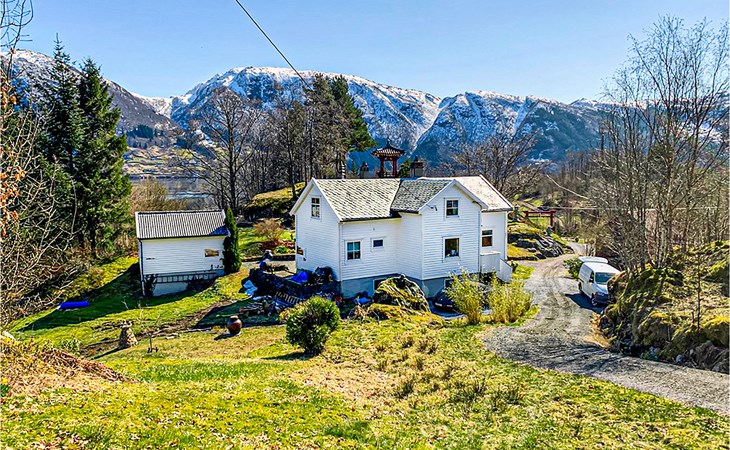 Cozy home in Bruvik with WiFi 1