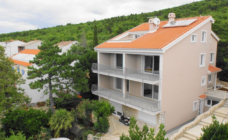 in Selce mit privatem Parkplatz 1