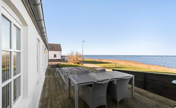 4 bedroom stunning home in Glesborg 2