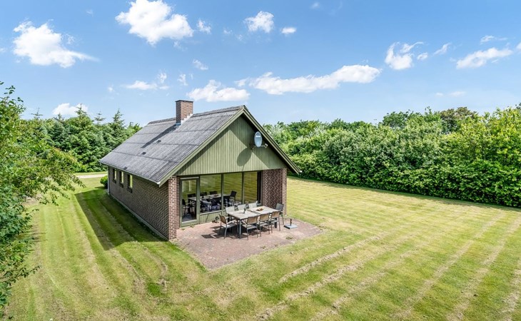 "Arlin" - 380m to the inlet 1