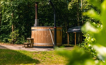 Cube Hottub 6 2