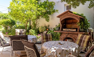 Cozy apartment in Barbat na Rabu 2