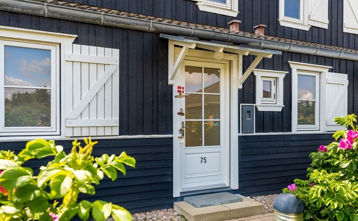 "Barrit" - 50m to the fjord 1