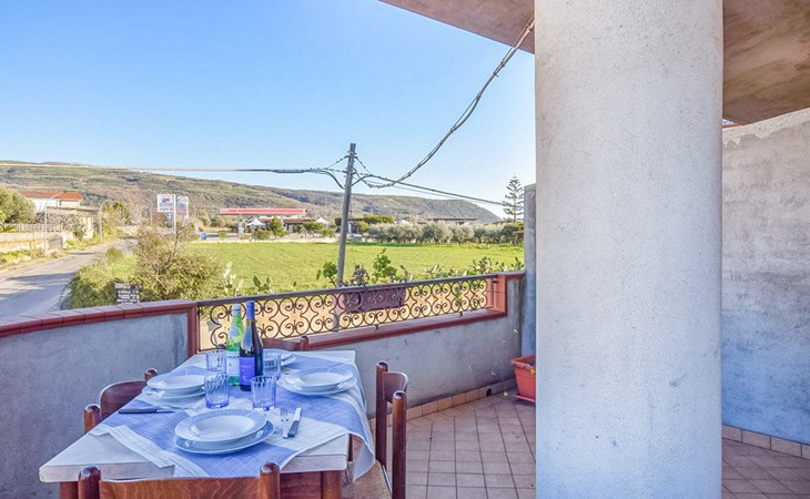 Awesome apartment in Ricadi with WiFi 1