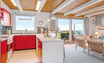 "Snioulf" - 10m from the sea 2