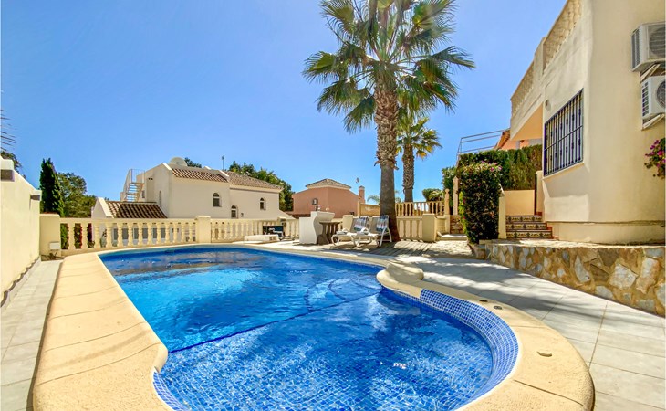 Beautiful home in Orihuela Costa 1