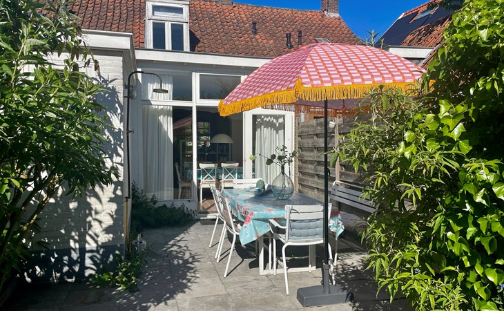 Holiday house Dorpsplein 1