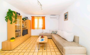 Awesome home in Vinisce with WiFi 3