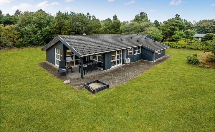 Gorgeous home in Henne with sauna 1