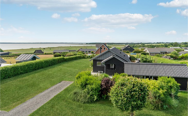 Awesome home in øster assels with sauna 1