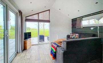 Chalet 82 2