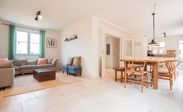Luxury 8-person villa on the beautiful Domaine Grand Aveneau in the heart of French nature (Perfect for one or two families! 2