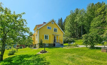 Awesome home in Fjällbacka with WiFi 2
