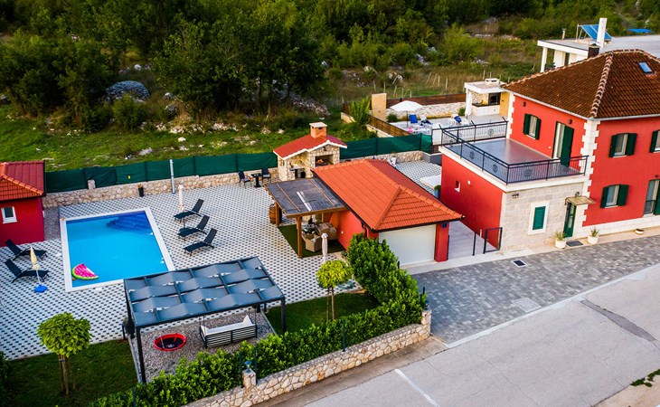Stunning home in Slivno 1