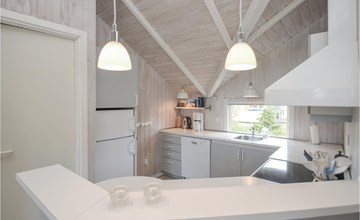 2 bedroom stunning home in Væggerløse 3