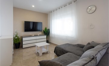 Awesome apartment in Jesenice with WiFi 3