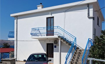 Beautiful apartment in Karlobag with WiFi 2