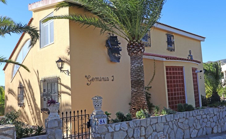 Casa Geminis 1 mit Garten und Meerblick 1