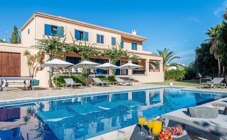 Villa in der Nähe des Zentrums und des Meeres 1