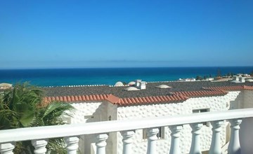 Iwona mit Meerblick 2