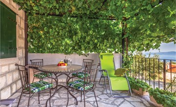 Cozy home in Gornji Tucepi 3