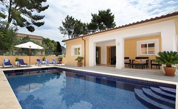 Villa Medina, Cala Sant Vicenç 3