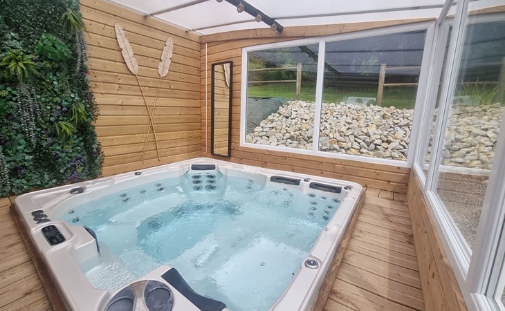 Mobilheim mit privatem Premium-Jacuzzi 1