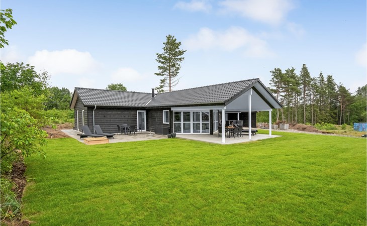 Lovely home in Ebeltoft with sauna 1