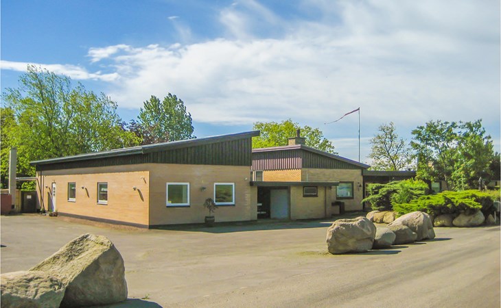 5 bedroom cozy home in Hasle 1