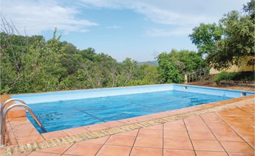 Lovely home in Cortegana 3