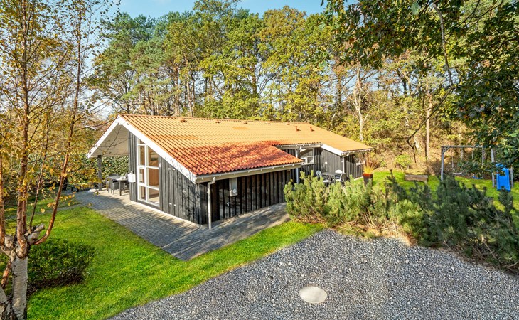 4 bedroom amazing home in Hadsund 1