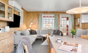 Cozy home in Bjert with WiFi 3