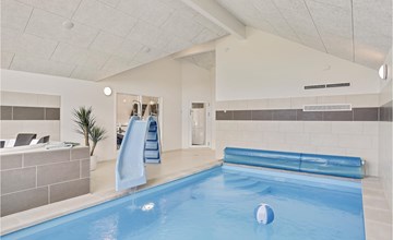 Amazing home in Spøttrup with 7 Bedrooms, Sauna and WiFi 2