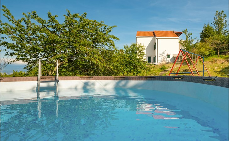 2 bedroom cozy apartment in Veprinac 1