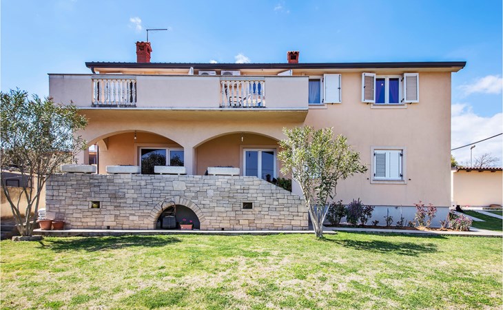 Gorgeous apartment in Pula with WiFi 1