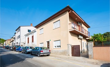 Lovely apartment in Pula with Wi-Fi 3